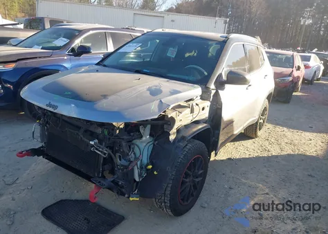 2019 Jeep Compass Trailhawk 4X4 from USA, damaged, VIN 3C4NJDDBXKT622567